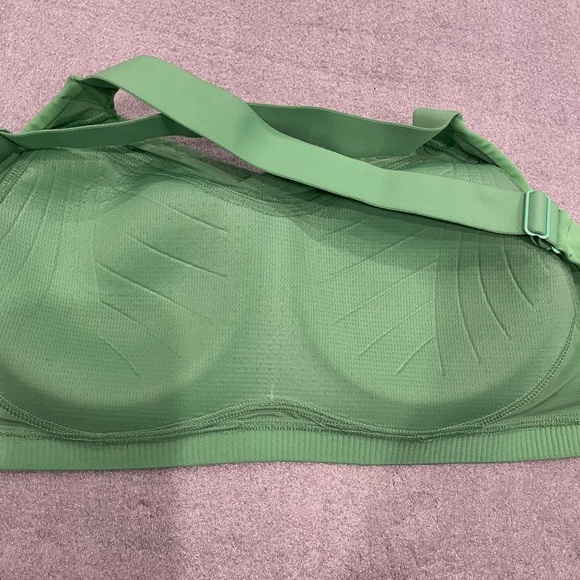 [34C]Adore Me Green Sports Bra Intimates - Picture 5 of 6